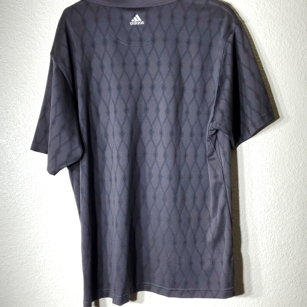 Men's Large Adidas fold shirt with logo - Picture 2 of 2
